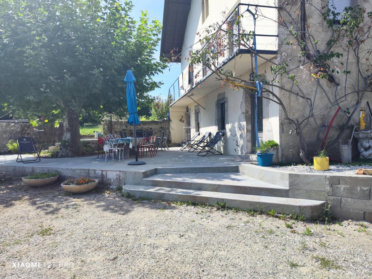 Appartement Renovee Dans Maison Ancienne Amancy Exteriör bild